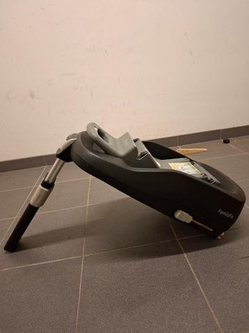 Isofix voor maxi cosi en opvolgster pearle autostoel. beschikbaar voor biedingen