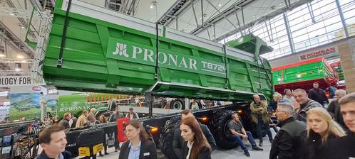 Pronar T8724, 29m³,nieuwe 3-as landbouwkar, 2-assen gestuurd, Zakelijke goederen, Landbouw | Aardappelen, Groenten, Fruit en Vlees