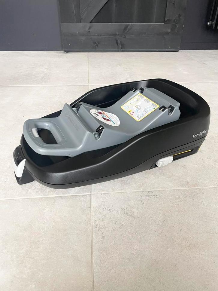Maxi-Cosi Familyfix, Kinderen en Baby's, Autostoeltjes, Zo goed als nieuw, Maxi-Cosi, Ophalen