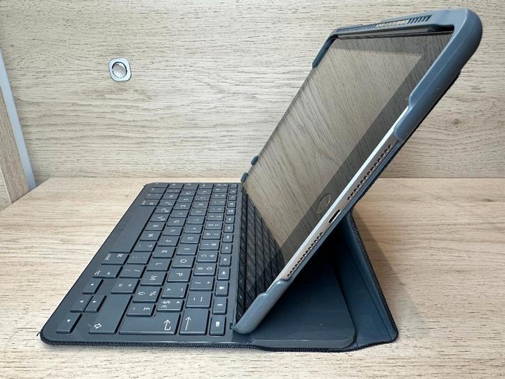 Apple iPad 6 128 Go + clavier Logitech Slim Folio, Informatique & Logiciels, Apple iPad Tablettes, Utilisé, Apple iPad, Wi-Fi