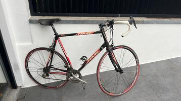 Heren koersfiets uit carbon groot kader beschikbaar voor biedingen