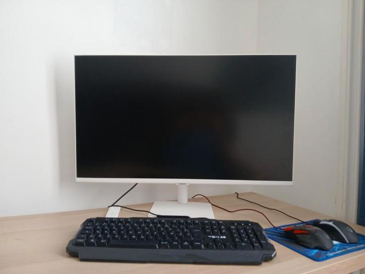 Samsung 60FPS mini-tv,toetsenbord, 2 muizen, 1 minipad, Games en Spelcomputers, Games | Pc, Zo goed als nieuw, Ophalen of Verzenden