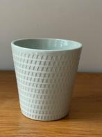 Cachepot, Ophalen, Gebruikt