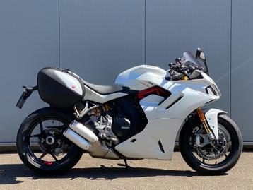 Ducati Supersport 950 S / Touring Pack / Quickshifter / 2023 beschikbaar voor biedingen