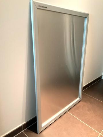 Kliklijst aluminium 105x75 cm beschikbaar voor biedingen