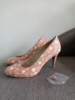 high heals, Kleding | Dames, Schoenen, Overige kleuren, Ophalen of Verzenden, Schoenen met hoge hakken, Gedragen