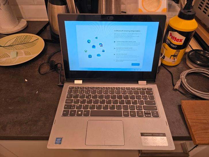 Lenovo yoga 330 met 2xssd, 512gb en 64gb, Computers en Software, Windows Laptops, Zo goed als nieuw, SSD, Ophalen of Verzenden