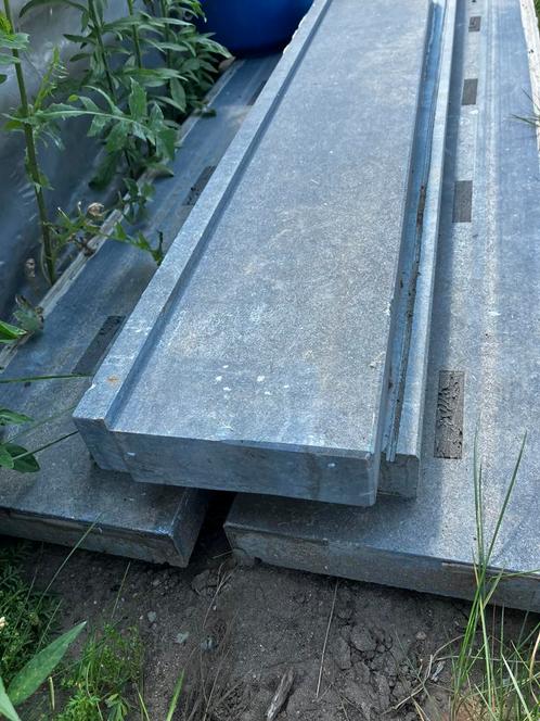 Blauwsteen/dorpel, Doe-het-zelf en Bouw, Metselstenen, Zo goed als nieuw, Natuurstenen, Ophalen