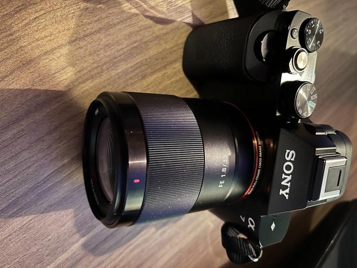 Sony Alpha 7 (A7) Hybride - Noir + Objectif Sony FE 35mm, Audio, Tv en Foto, Fotocamera's Digitaal, Zo goed als nieuw, Spiegelreflex