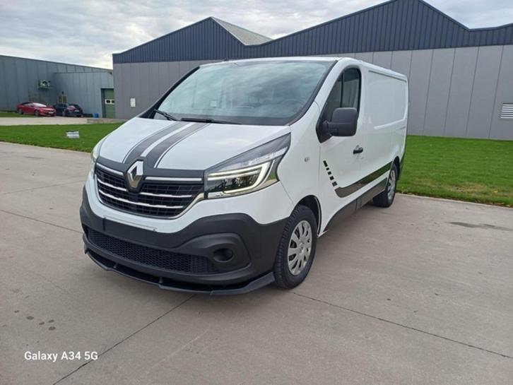 reeds gekeurd voor verkoop renault trafic 1.6.tdci, Auto's, Bestelwagens en Lichte vracht, Particulier, ABS, Airconditioning, Bluetooth