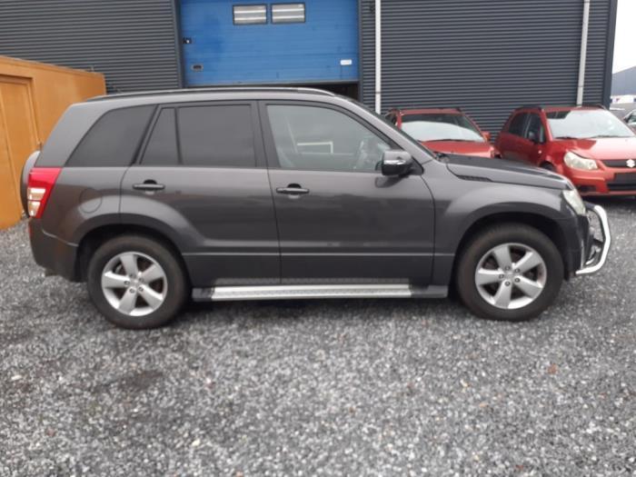 Scherm rechts-voor van een Suzuki Grand Vitara (ZMA), Auto-onderdelen, Carrosserie, Suzuki, Gebruikt, 3 maanden garantie, Ophalen of Verzenden