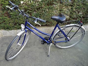 Dame City-fiets, Fietsen en Brommers, Fietsen | Dames | Damesfietsen, Gebruikt, Versnellingen, 56 cm of meer, Ophalen