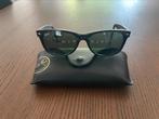 Ray Ban RB2132 new wayfarer - met hoesje, Handtassen en Accessoires, Zonnebrillen en Brillen | Dames, Ophalen, Zo goed als nieuw