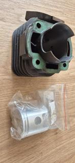 Piston cilinder 70cc 2 takt 50cc scooter, Ophalen of Verzenden, Zo goed als nieuw, Carburateur