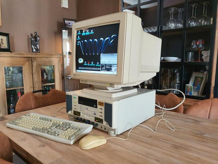 Retro gaming desktop 200mmx vodoo2 awe64 win98, Computers en Software, Vintage Computers, Ophalen