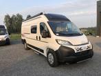 LMC Innovan 640, Marchepied électrique, 6 à 7 mètres, Fiat, Diesel