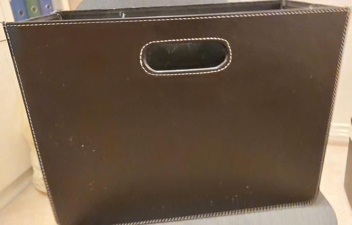 Verkoop stijlvolle opvouwbare dagboek-/tijdschriftenhouder., Antiek en Kunst, Antiek | Glaswerk en Kristal, Ophalen