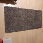 Hoogpolig vloerkleed 140x67 cm taupe, Huis en Inrichting, Stoffering | Tapijten en Vloerkleden, Ophalen, 100 tot 150 cm, Hoogpolig ( lang haren)