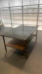 Table de S A M tendance industrielle, Maison & Meubles, Tables | Tables à manger, Neuf, 150 à 200 cm, Enlèvement ou Envoi, 50 à 100 cm