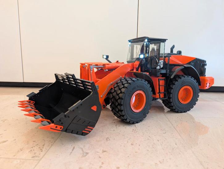 1:14 Hitachi Shovel/Wiellader (Lesu/Wedico/Tamiya/JDM), Hobby en Vrije tijd, Modelbouw | Radiografisch | Overige, Nieuw, Ophalen