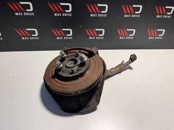 Lexus LS400 fusee hub rechts vooraan beschikbaar voor biedingen