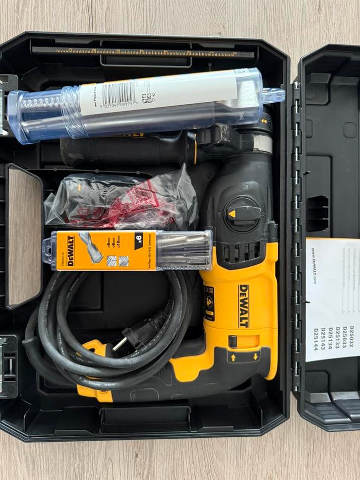 Dewalt combihamer machine SDS, Doe-het-zelf en Bouw, Gereedschap | Boormachines, Boormachine, Ophalen