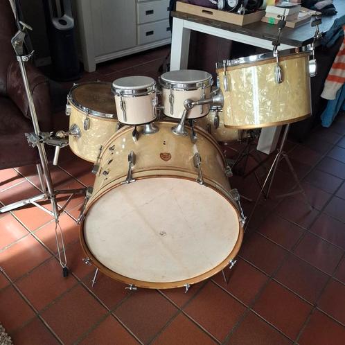 Vintage sonorus drumstel jaren 50 + bij passende Bongo's, Muziek en Instrumenten, Instrumenten | Toebehoren, Zo goed als nieuw
