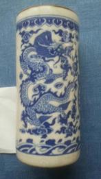 Un vase chinois ancien orne d'un drsgon, Antiquités & Art, Enlèvement ou Envoi