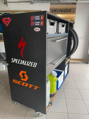 Meuble atelier outillage vélo  beschikbaar voor biedingen