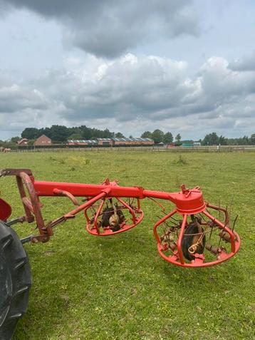 Pz hooikeerder / schudder beschikbaar voor biedingen