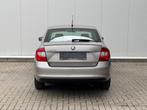 ✅ Skoda Rapid 1.4 TSI DSG Airco Navi Zetelverw Parksensoren, Auto's, Skoda, Beige, 4 cilinders, Leder en Stof, Bedrijf