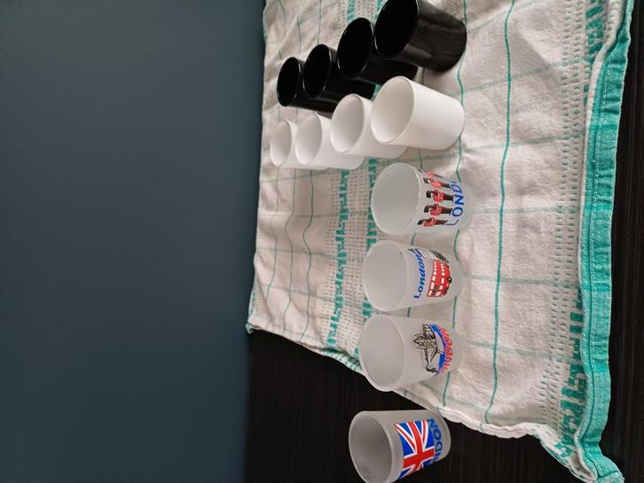 Lot de 12 verres à alcool, Maison & Meubles, Cuisine | Vaisselle, Enlèvement