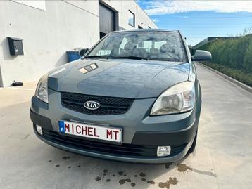 Kia Rio 1.4i Benzine / 1 jaar garantie ! beschikbaar voor biedingen