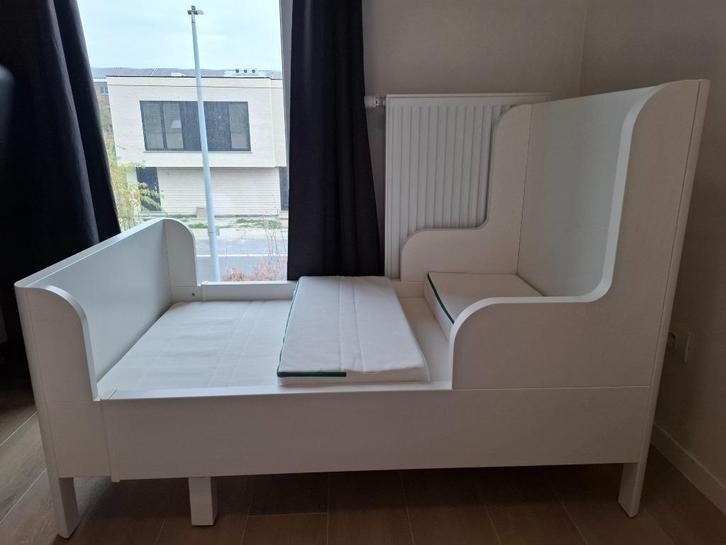 Ikea Busunge + Nattsmyg matras Meegroei kinderbed, Kinderen en Baby's, Kinderkamer | Bedden, Zo goed als nieuw, 180 cm of meer