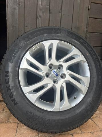 Winterbandenset Volvo XC60 – 235/65 R17 104H beschikbaar voor biedingen