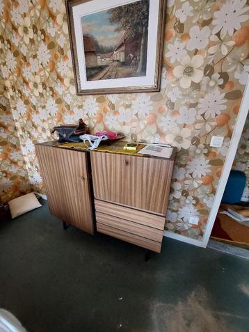 Vintage slaapkamer beschikbaar voor biedingen