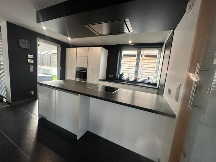 CUISINE BLANCHE BRILLANTE EGGO + 5 ÉLECTRIQUES + DÉMONTÉES, Maison & Meubles, Cuisine | Cuisines complètes, Comme neuf, Cuisine à mur double