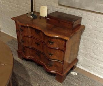 Gezocht antieke commode - ladekast 