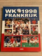 Voetbalboek WK 1998 Frankrijk, Ophalen of Verzenden, Zo goed als nieuw, Balsport