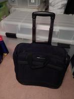 trolly, Handtassen en Accessoires, Koffers, Ophalen of Verzenden, Zo goed als nieuw, Hard kunststof, Uitschuifbare handgreep