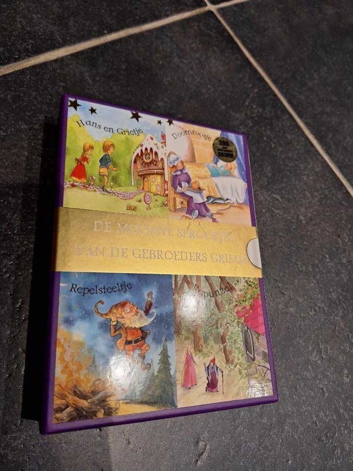 De mooiste sprookjes van Grimm + andere verhalen, Boeken, Sprookjes en Fabels, Zo goed als nieuw, Ophalen of Verzenden