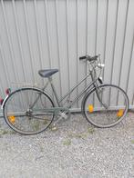 Vélo avec pneus récents, Fietsen en Brommers, Fietsen | Oldtimers, Ophalen of Verzenden