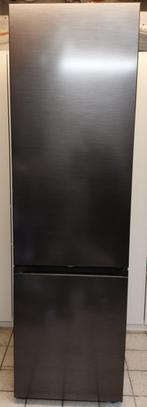 Jonge combi koelkast met vriezer van Samsung, 200 liter of meer, 60 cm of meer, Met aparte vriezer, Zo goed als nieuw