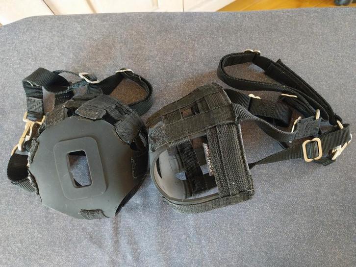 2 identieke graasmaskers pony Harry's  nieuwstaat, Dieren en Toebehoren, Paarden en Pony's | Overige Paardenspullen, Zo goed als nieuw