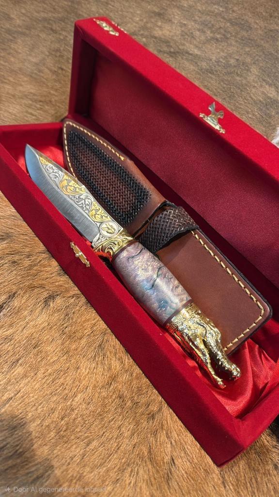 Verzamelobject prachtig handgemaakt mes krokodil 24k gold!!, Verzamelen, Militaria | Algemeen, Ophalen of Verzenden
