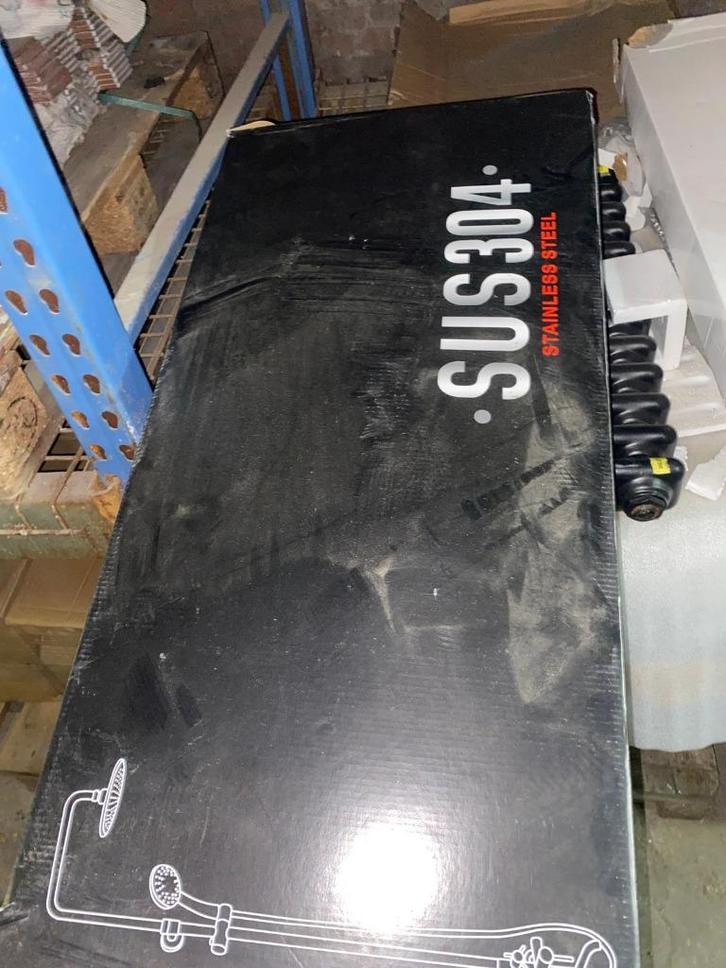 Douche SUS 304 Stainless Steel Matt Black, Doe-het-zelf en Bouw, Sanitair, Nieuw, Kraan, Inox, Ophalen