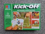 Voetbal bordspel: KICK-OFF, Hobby en Vrije tijd, Gezelschapsspellen | Bordspellen, Ophalen of Verzenden