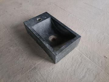 Mini lavabo beschikbaar voor biedingen