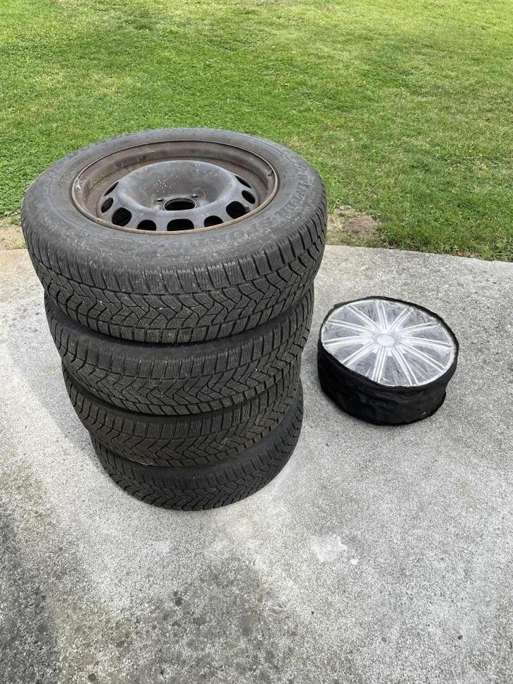 Kit roues hiver Peugeot 308 ( mk2 ) ou autre PSA, Auto-onderdelen, Banden en Velgen, Banden en Velgen, Winterbanden, 15 inch, 195 mm