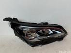 Peugeot 3008 5008 II LED rechter koplamp rechts 9810478080, Gebruikt